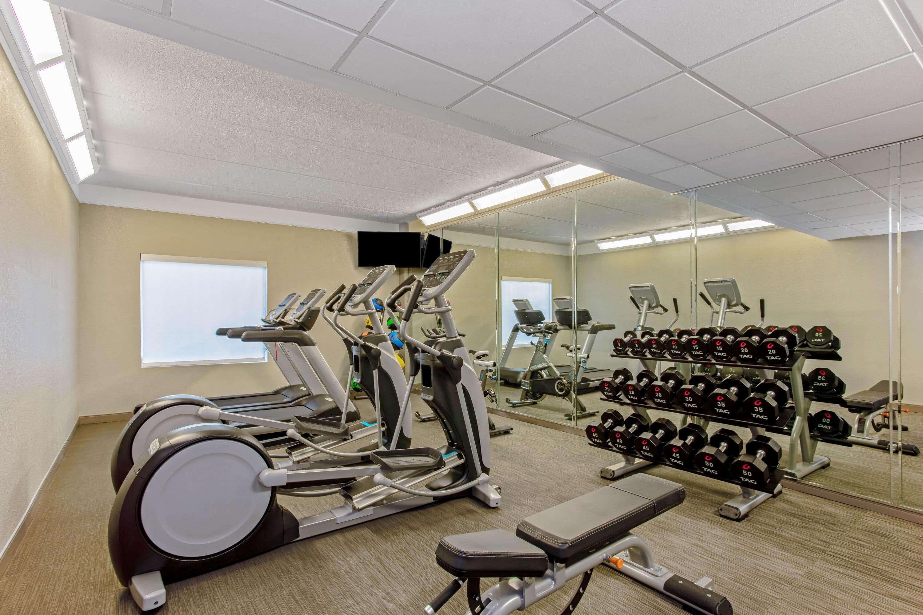 La Quinta Inn & Suites By Wyndham Panama City Exterior photo